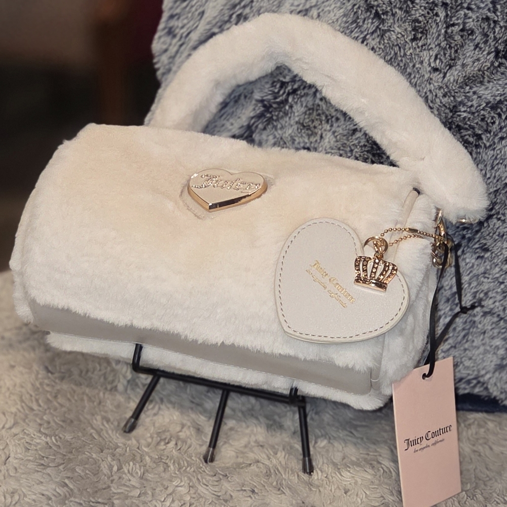 Juicy Couture Warm Up Barrel Shoulder Bag In Crystal, NWT - Picture 3 of 8